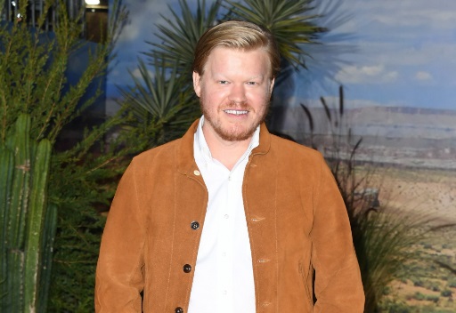 Jesse Plemons Gabung Leonardo DiCaprio di Film Martin Scorsese
