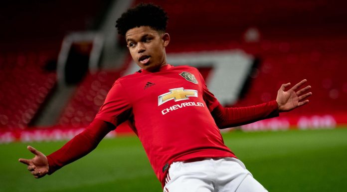 Wonderkid dari Manchester United (MU) Shola Shoretire menampik pinangan Paris Saint German, Bayern Muenchen dan Barcelona.