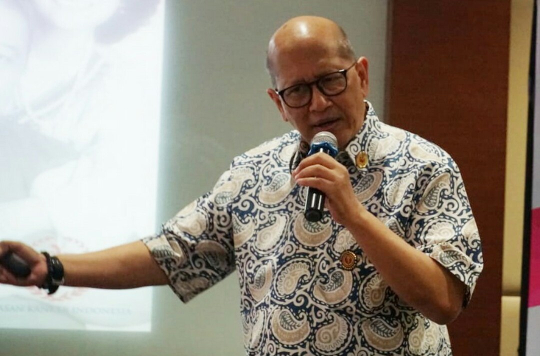 Ketua Yayasan Kanker Indonesia (YKI) Prof Aru Sudoyo 