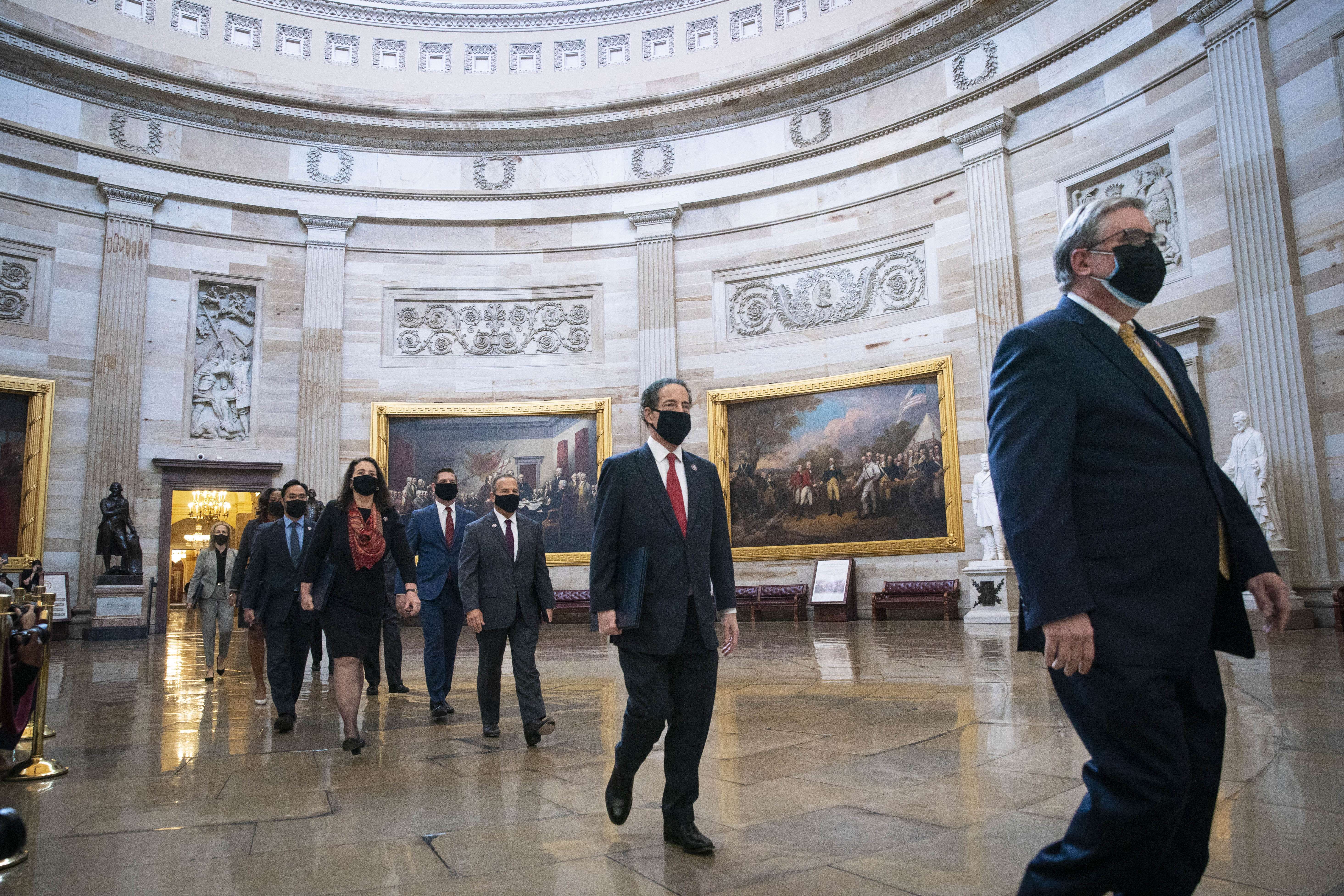 Senator berkumpul untuk sidang pemakzulan trump