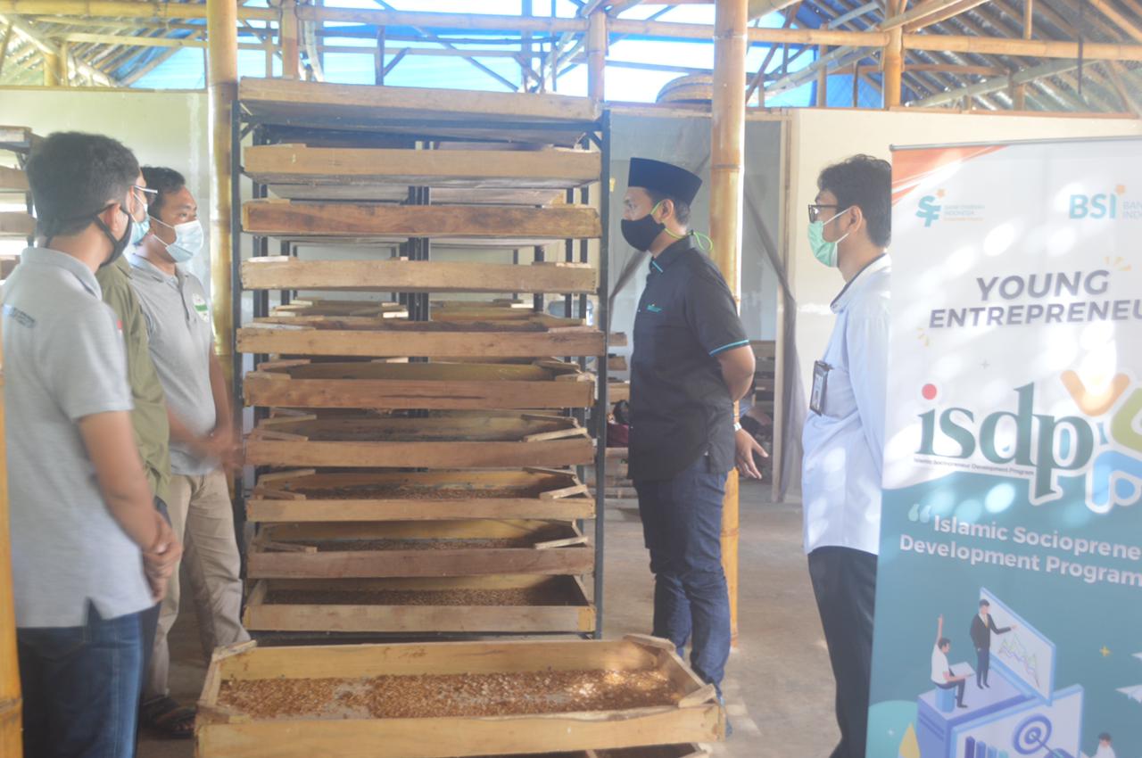 Bank Syariah Indonesia Latih Milenial Jadi Sociopreneur