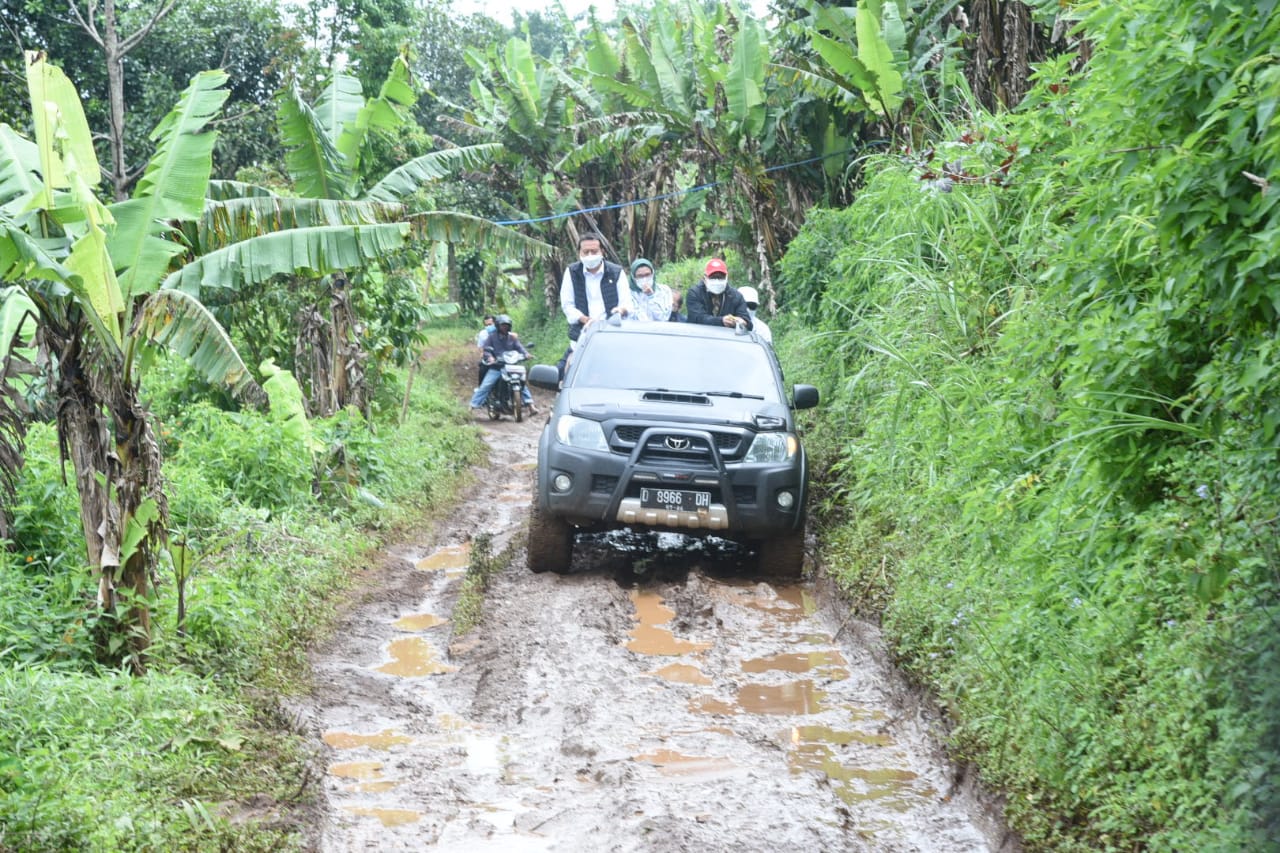 Wakil Ketua DPR RI, Abdul Muhaimin Iskandar, berkunjung ke Desa Cijangkar, Nyalindung, Sukabumi, Jumat (19/2).