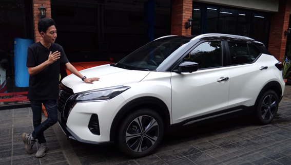 Drifter muda Indonesia Ziko Harnadi saat mencoba Nissan Kicks e-POWER