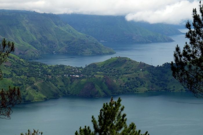 Panorama Danau Toba