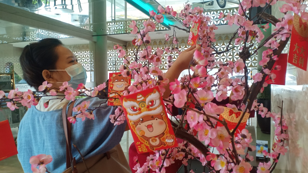 Crown Prince Hotel Surabaya memberikan banyak hal spesial untuk anda dan orang terkasih.