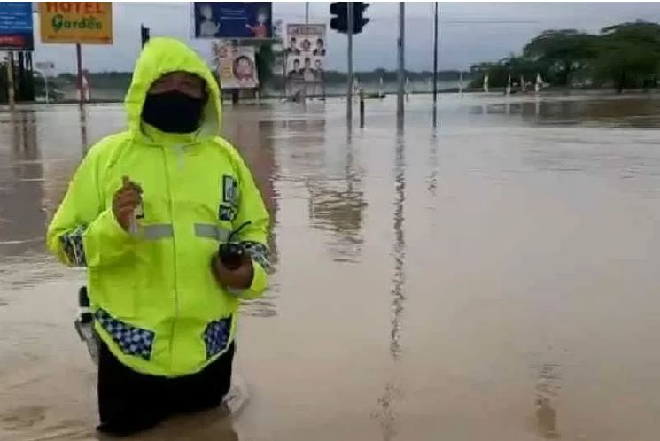 GT Kertajati Tol Cipali ditutup akibat banjir