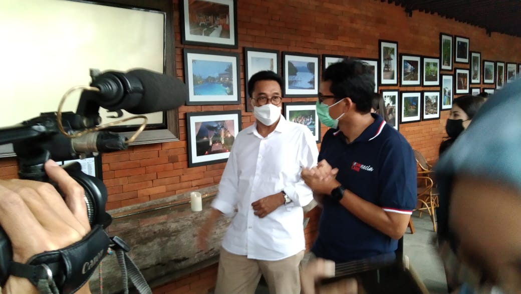 Menparekraf Sandiaga Unoi saat meninjau implementasi CHSE di Restoran Plataran, Senayan, Jakarta.