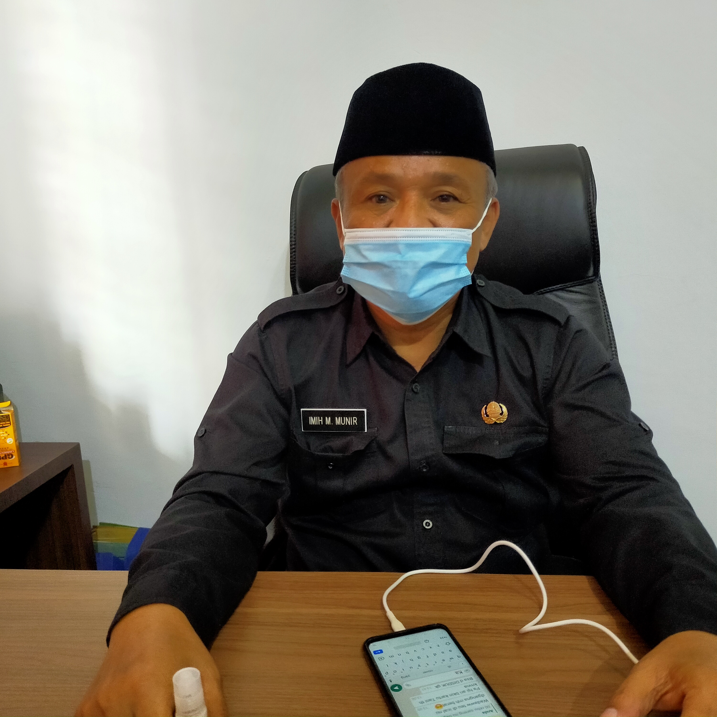 Kepala Disdukcapil Kota Tasikmalaya, Imih Misbahul Munir menyebut terduga teroris WN Inggris miliki KTP lama sebelum e-KTP.