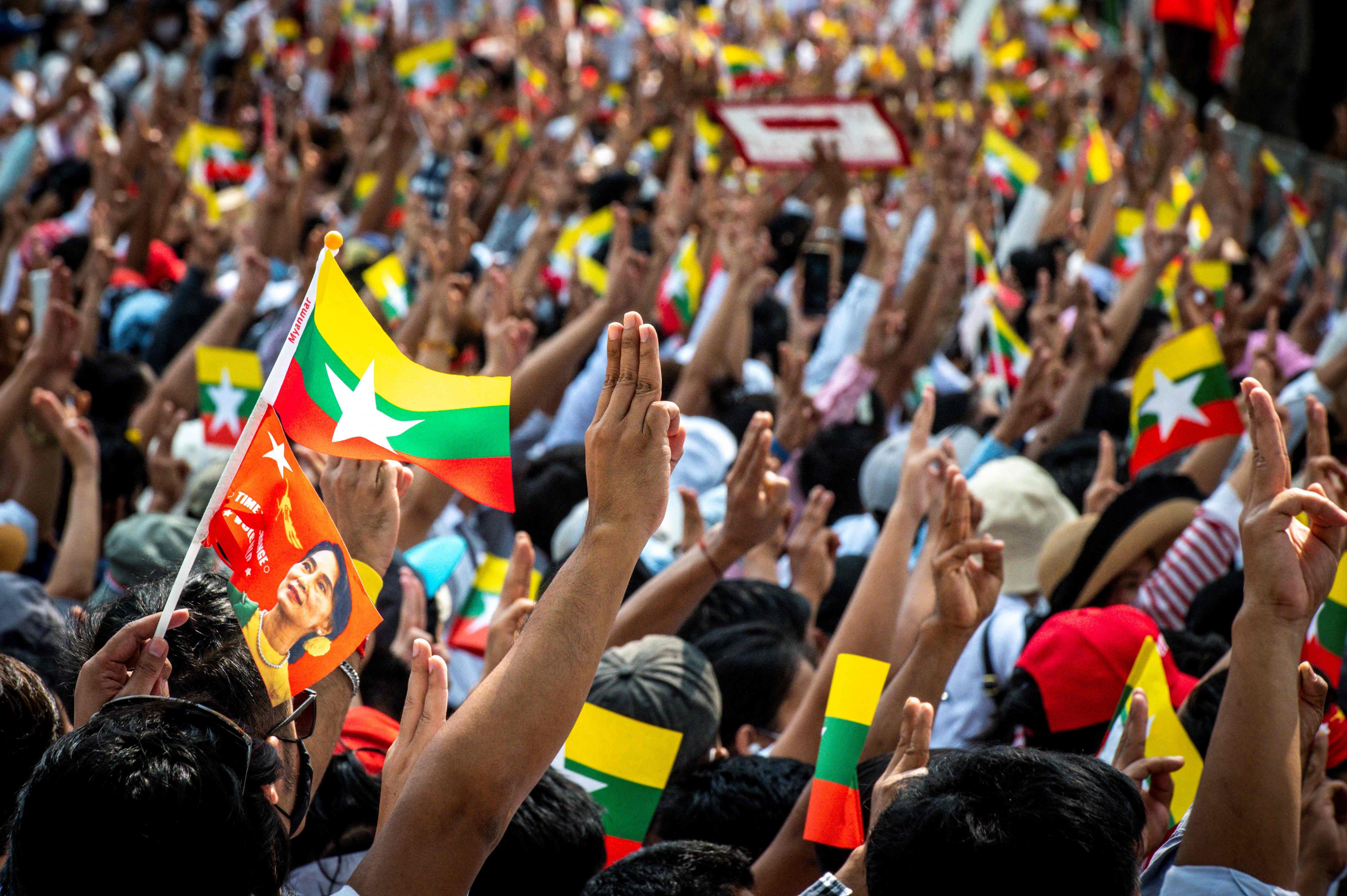 Warga Myanmar Demo di KBRI, Kemlu Bantah Dukung Pemilu Baru