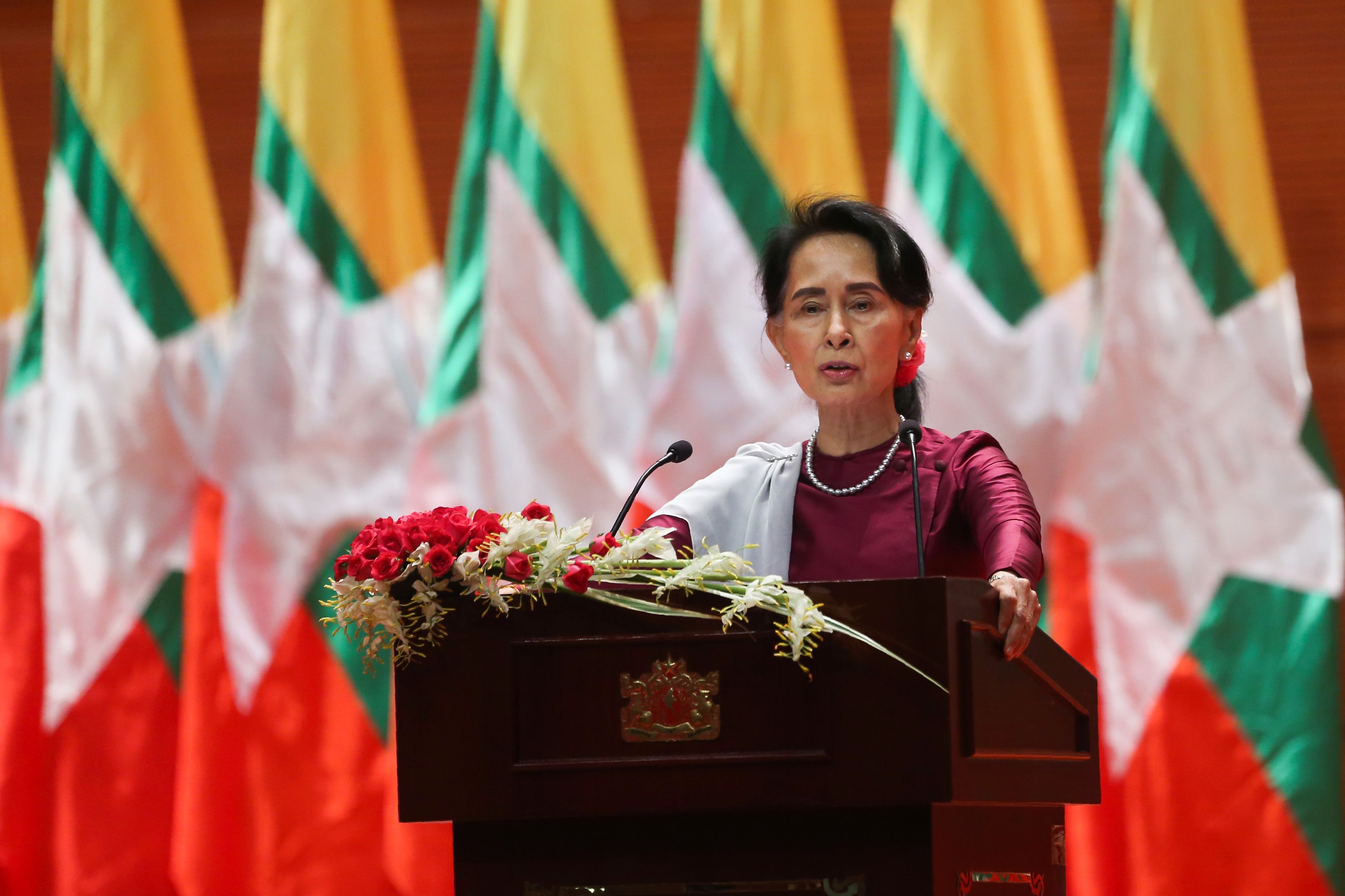 Pemimpin Myanmar Aung San Suu Kyi