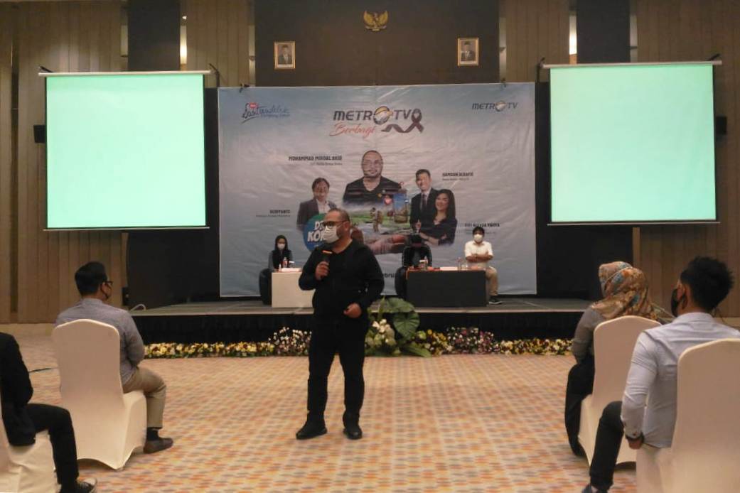 CEO Media Group News M Mirdal Akib berbagi tips membuat konten menarik kepada seratusan konten kreator di Semarang, Jateng.