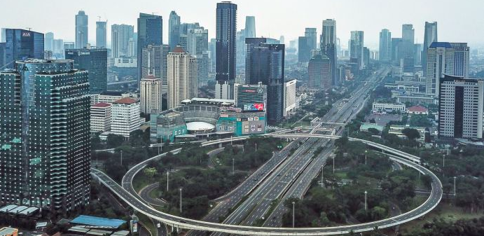 Foto udara di Jakarta, Jumat (10/4/2020).
