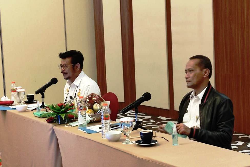 Mentan Syahrul Yasin Limpo (kiri)