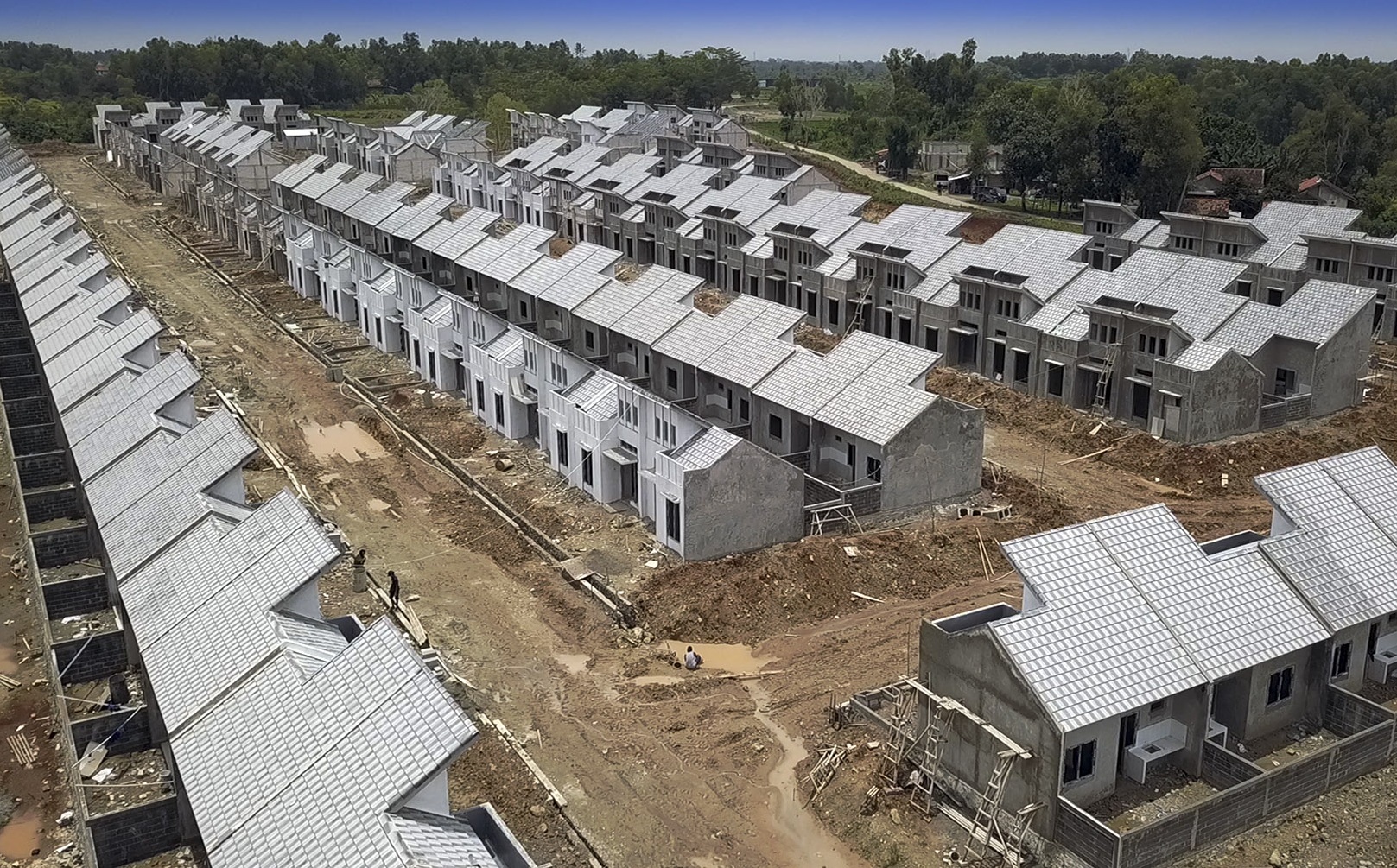 Progres pembangunan rumah di Modernland Cilejit, Tangerang. 
