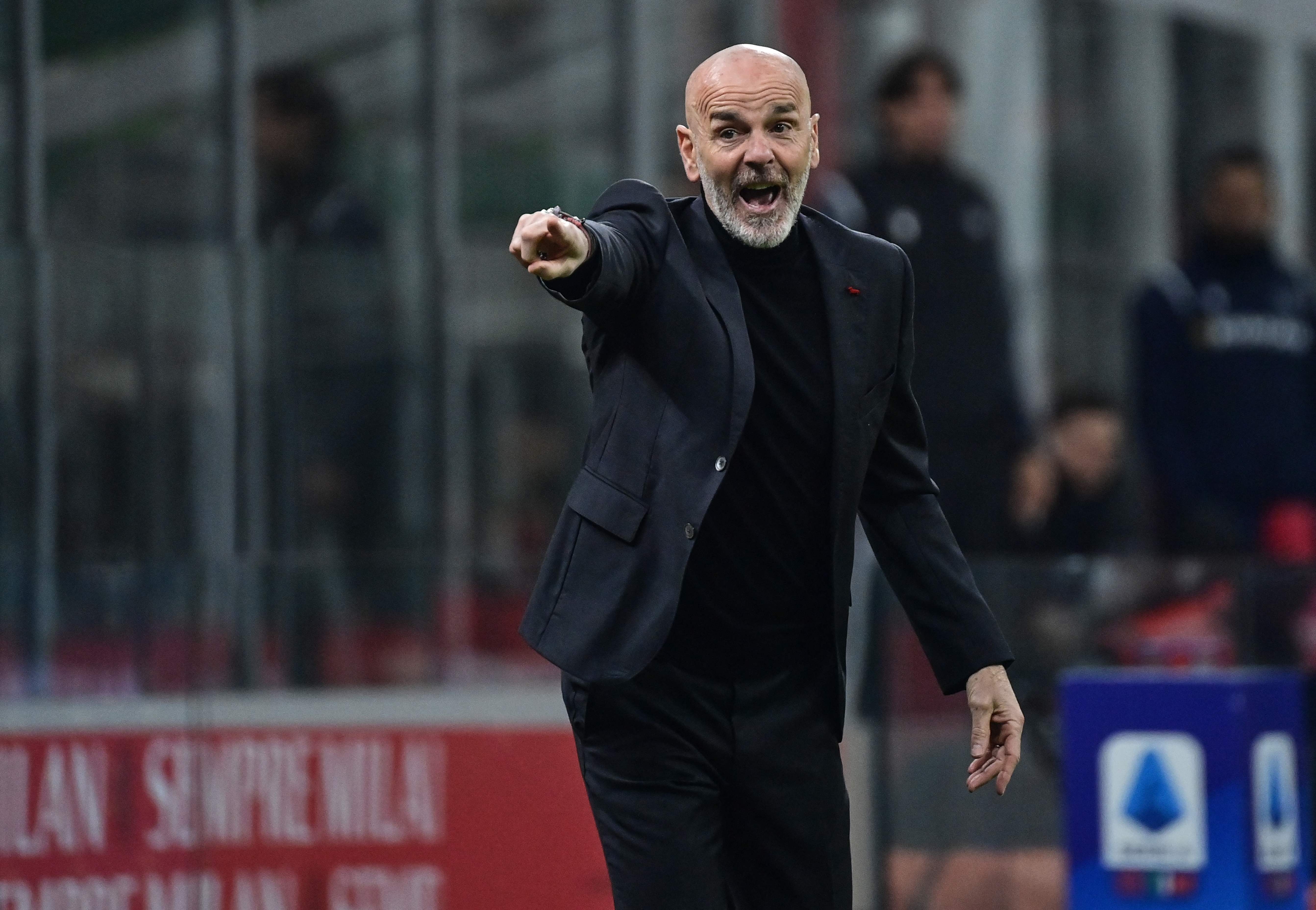 Pelatih AC MIlan Stefano Pioli