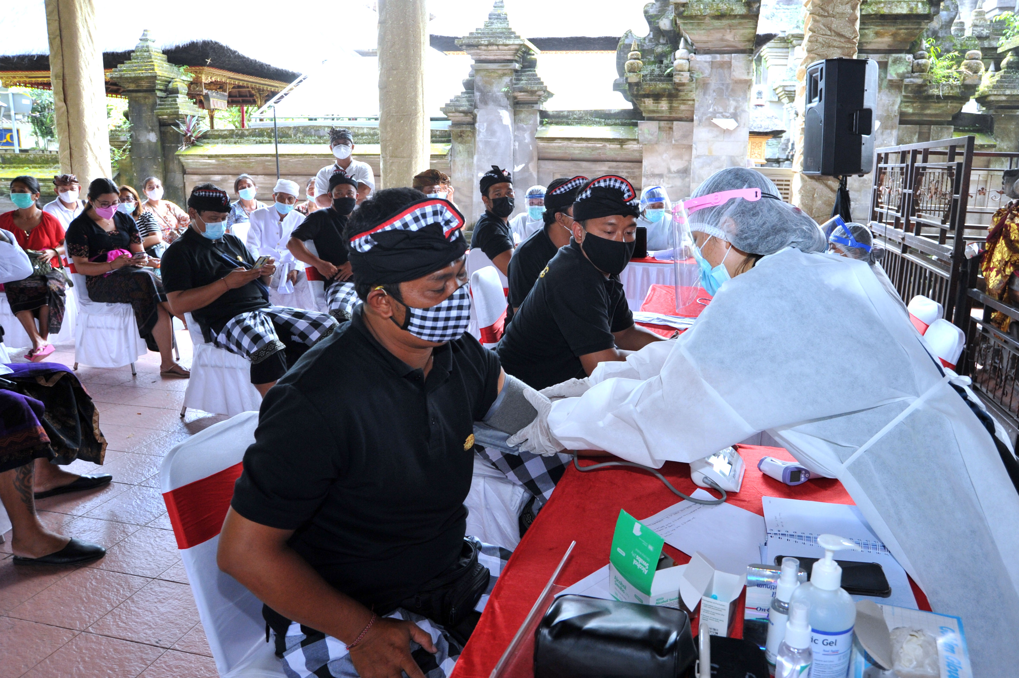  Bupati Jembrana Targetkan 1.200 Vaksinasi Covid-19 Setiap Hari 