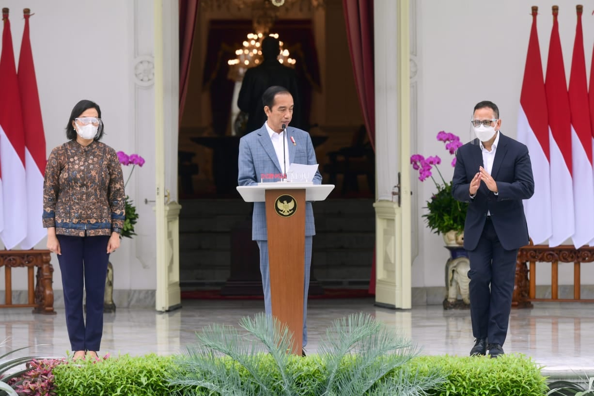Presiden Jokowi saat memperkenalkan jajaran Direksi dan Dewan Pengawas LPI di Istana Merdeka, Jakarta, Selasa (16/2/2021).