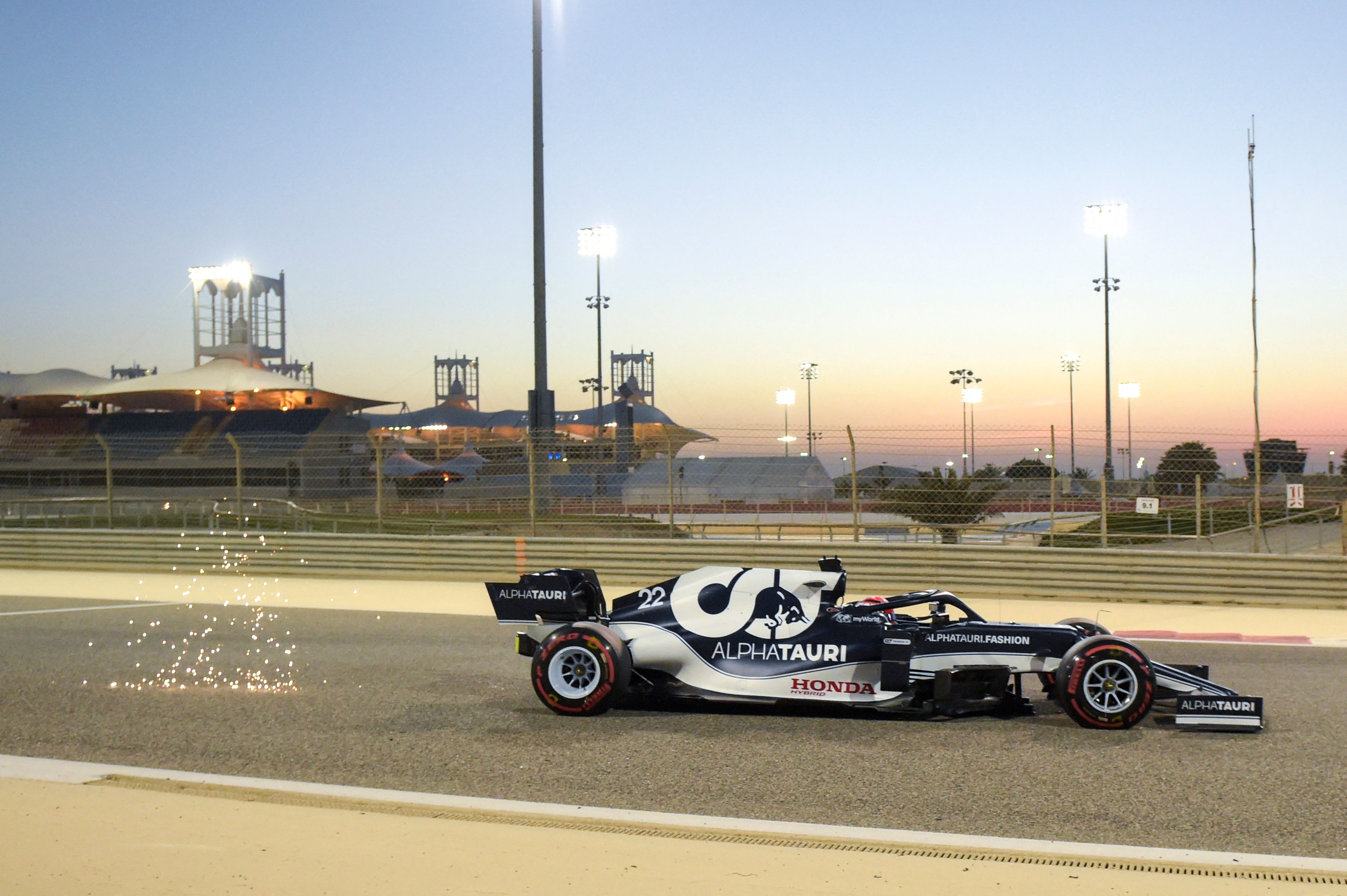 Pembalap AlphaTauri Yuki Tsunoda.