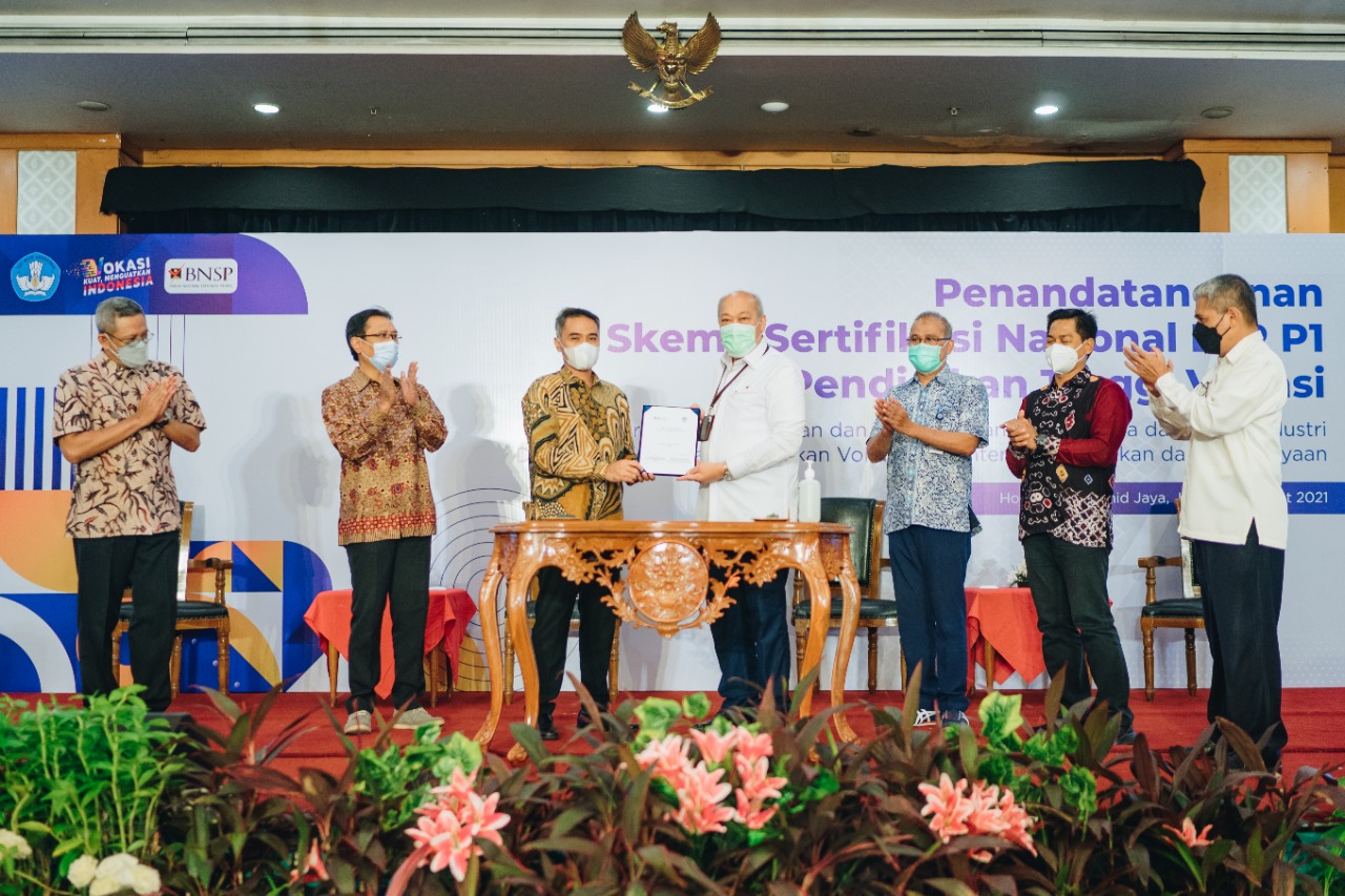 kerja sama skema sertifikasi mahasiswa Vokasi Kemendikbud dan BSNP
