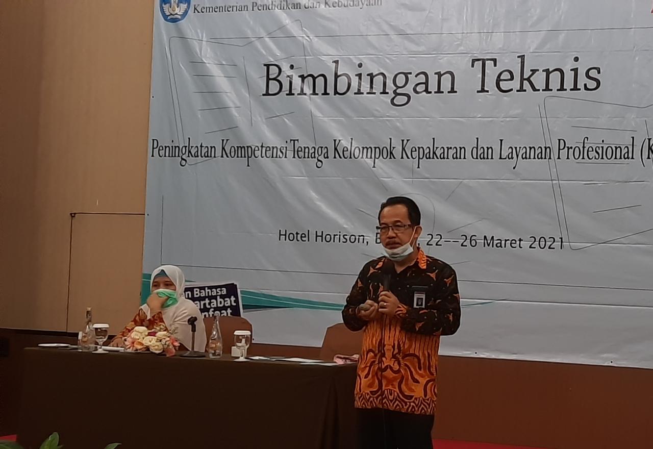 Kepala Pusat Pembinaan Bahasa dan Sastra, Kemendikbud, Muh. Abdul  Khak.