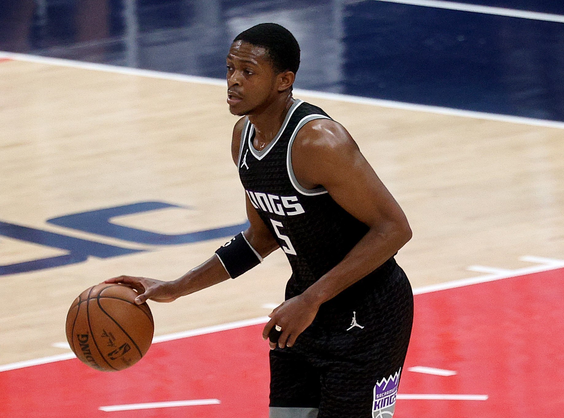 Point guard Sacramento Kings De'Aaron Fox tampil luar biasa dengan mencetak 44 poin.