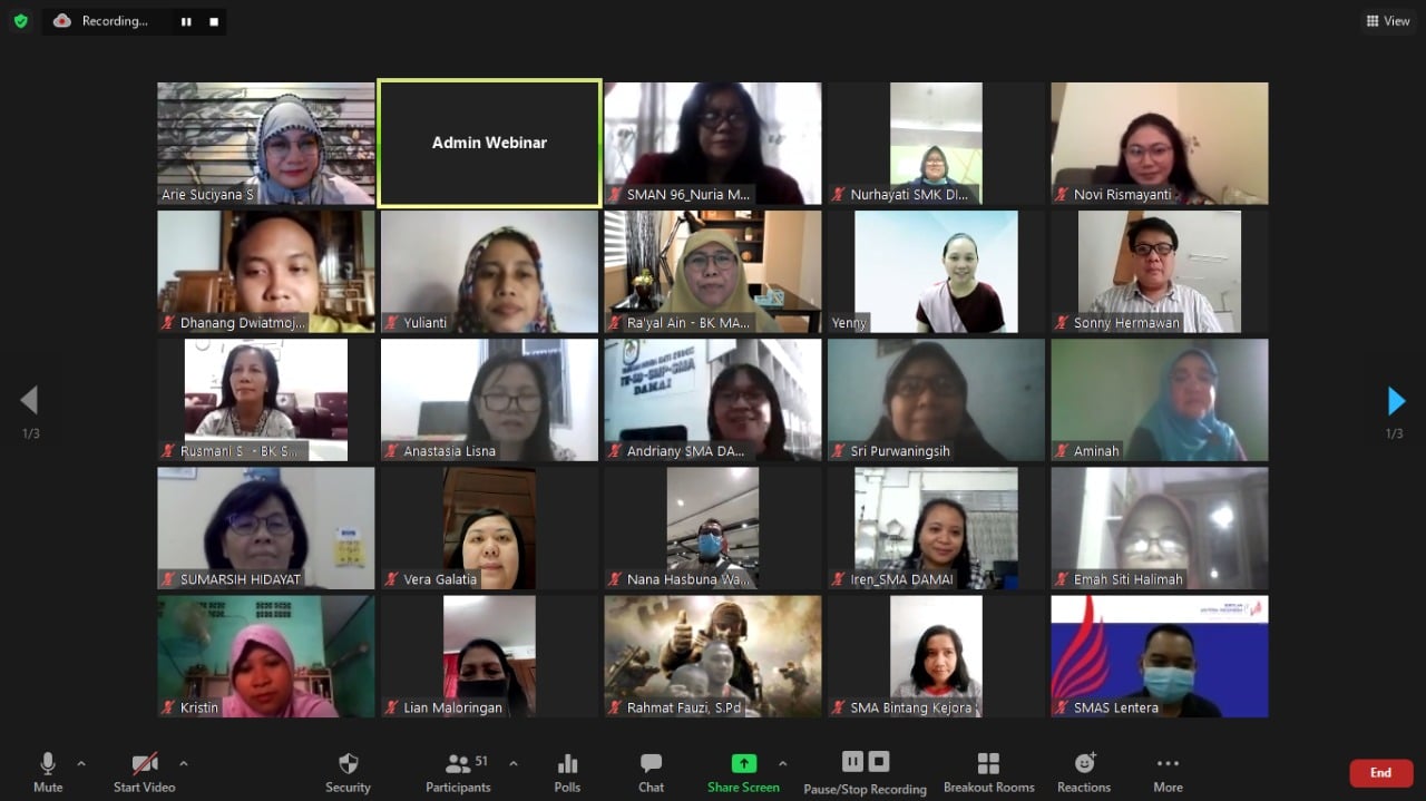 Pelatihan dan bimbingan menulis kreatif yang digelar Fakultas Psikologi Universitas Mercubuana dan Hibrmas Consulting