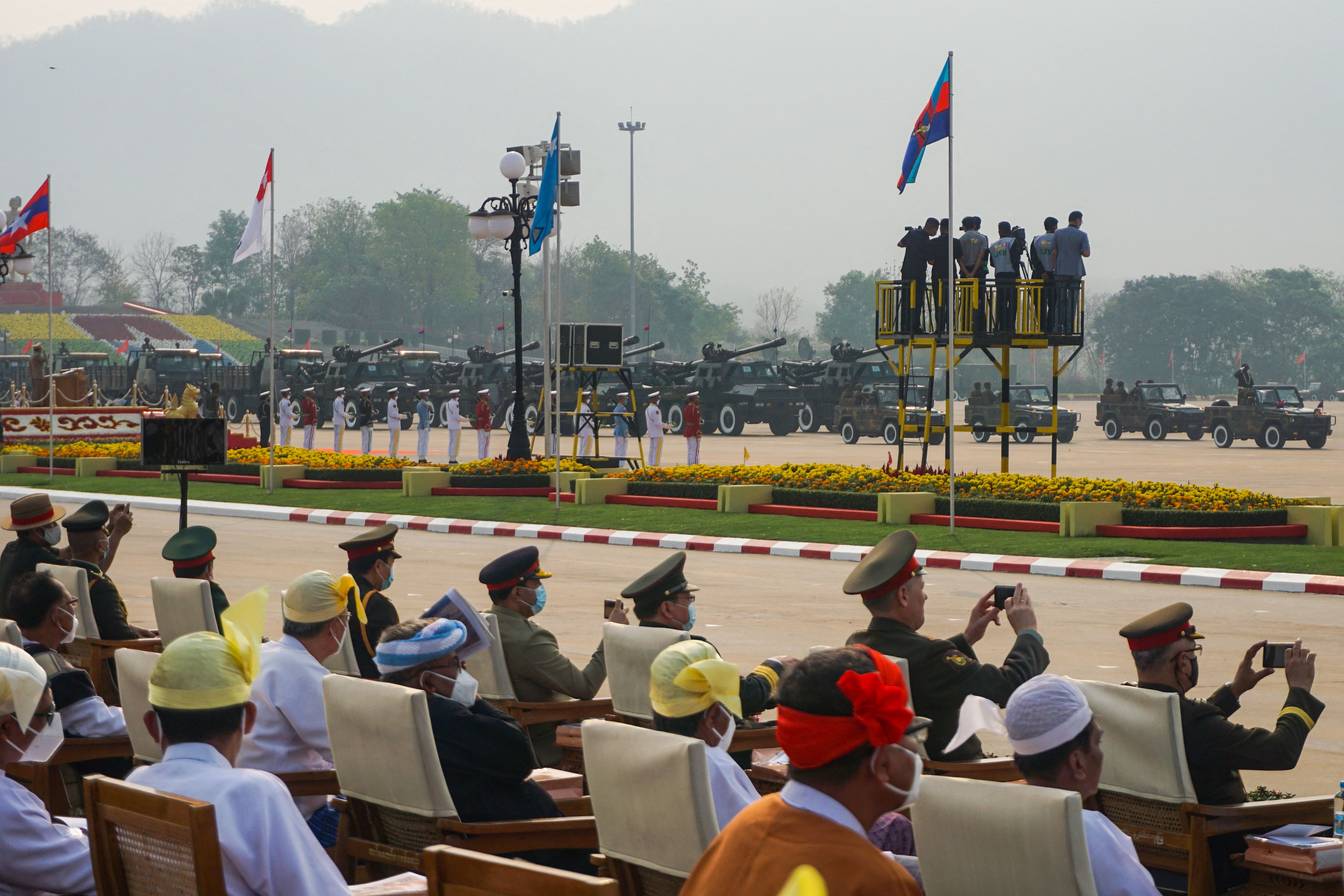 Rezim militer Myanmar menggelar Hari Angkatan Bersenjata di tengah unjuk rasa menolak junta milter yang meluas, Sabtu (27/3/2021)