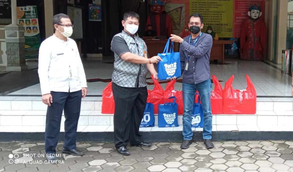 Donasi WOm Finance untuk warga terdampak Covid-19