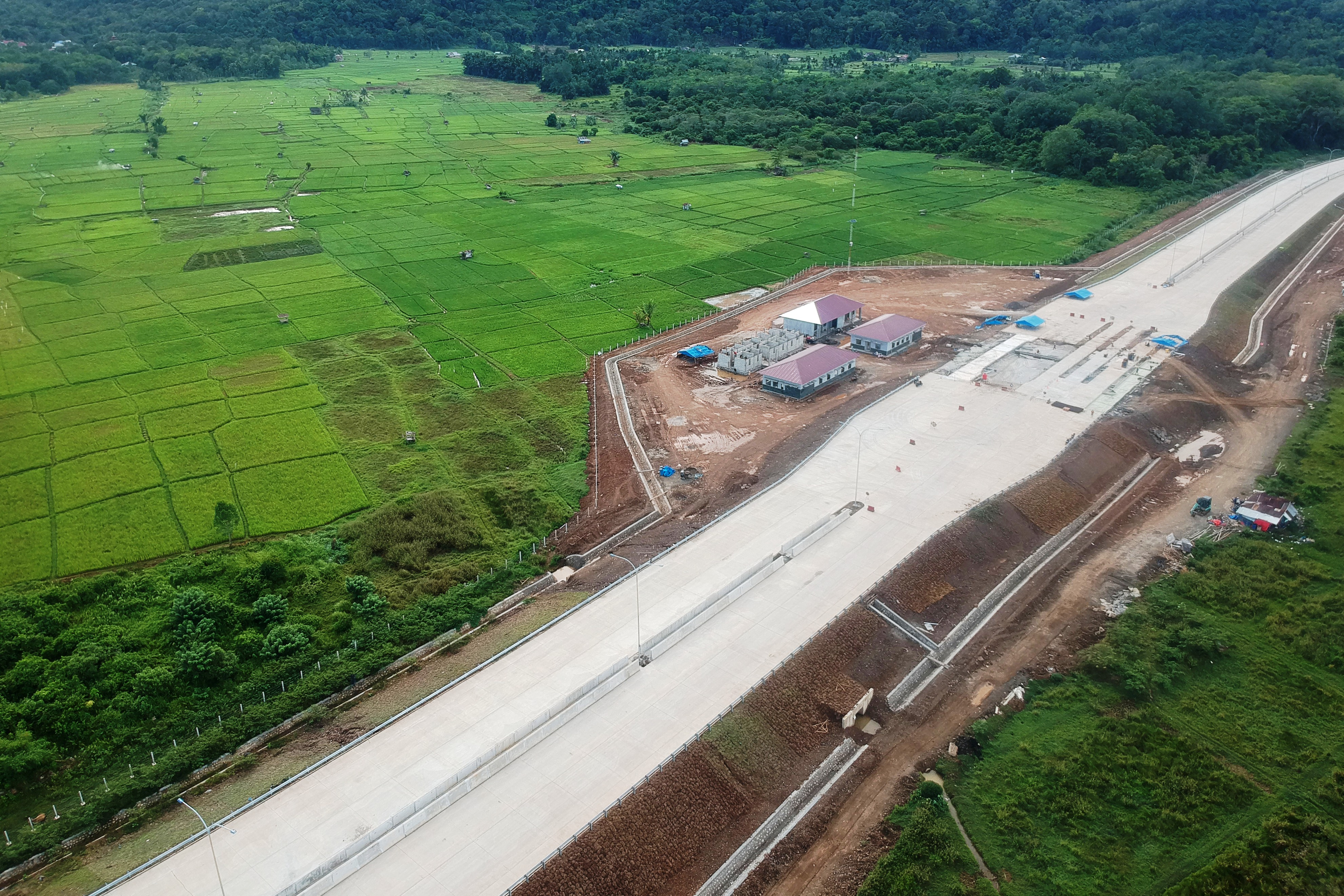 Tol Padang-Pekanbaru