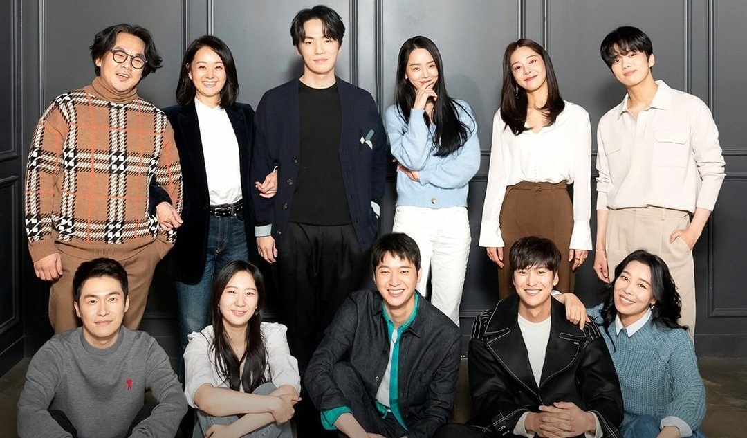 Foto bersama para pemain drakor Mr Queen yang tampil di Commentary.