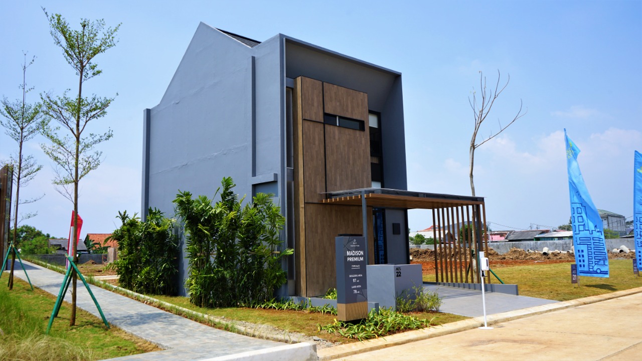 Salah satu rumah contoh di perumahan Grand Duta City