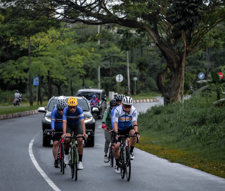 Sejumlah peserta gowes pagi yang digelar  DPP Partai NasDem Kepri.