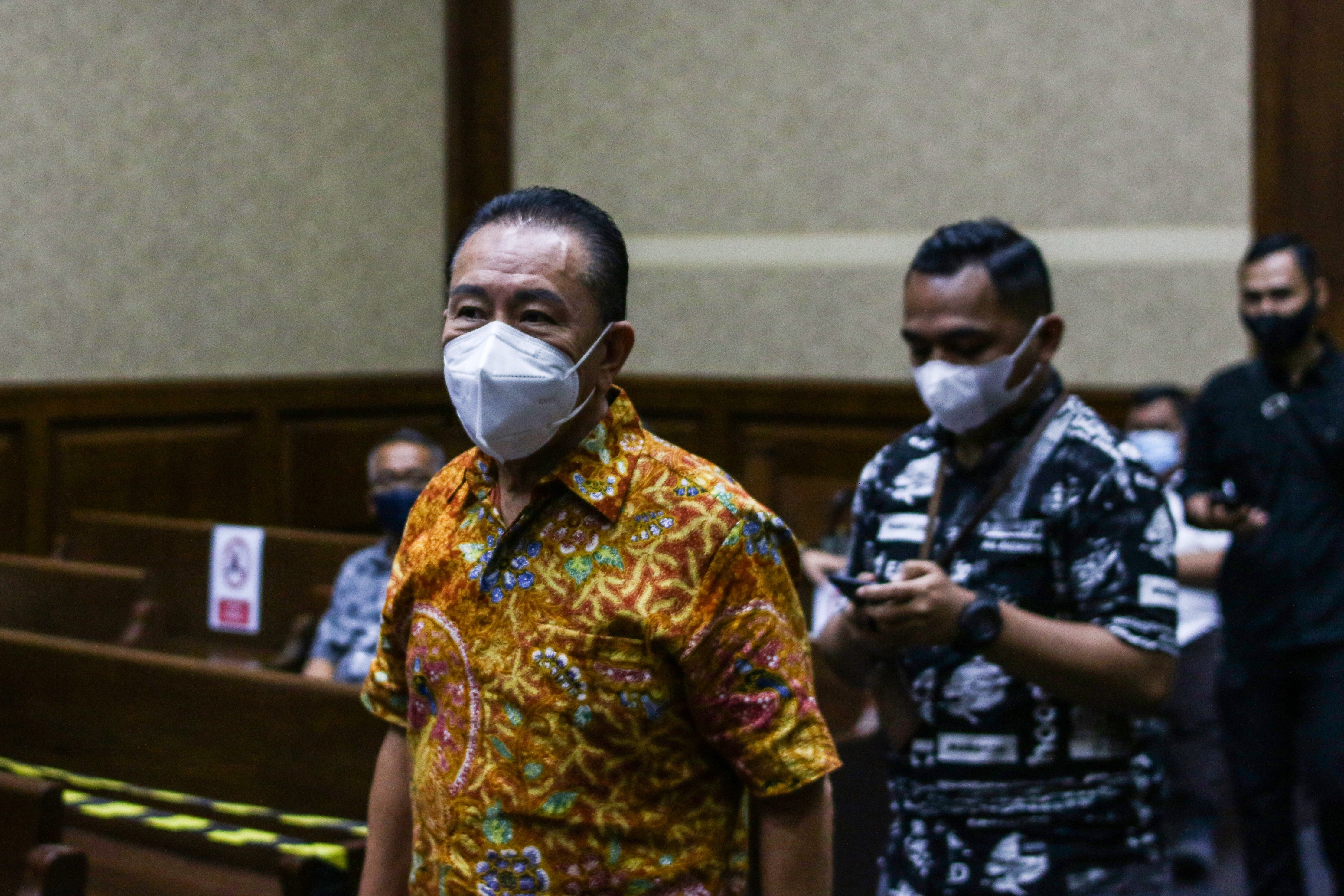 Terdakwa kasus dugaan suap kepada jaksa dan perwira tinggi Polri serta pemufakatan jahat Joko Tjandra.