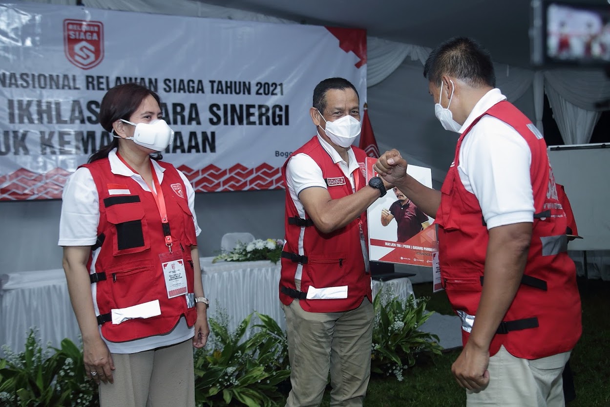 Acara Rapat Pimpinan Nasional (Rapimnas) Relawan Siaga diadakan di Mega Mendung, Bogor, Jawa Barat, Sabtu (20/3) malam. 