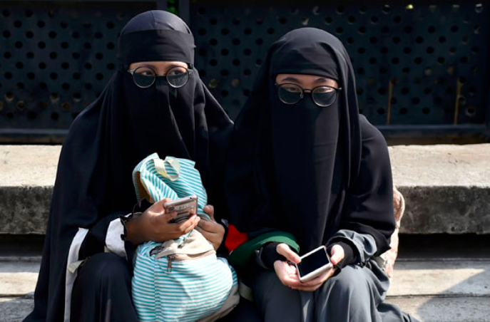 Swiss akan Larang Penggunaan Cadar di Tempat Umum