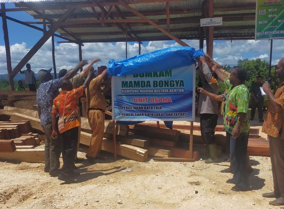 Peresmian pembukaan BUMKam Mamda Bongya, di Kampung Mamda, Distrik Kemtuk, Kabupaten Jayapura, Selasa (16/3/2021)