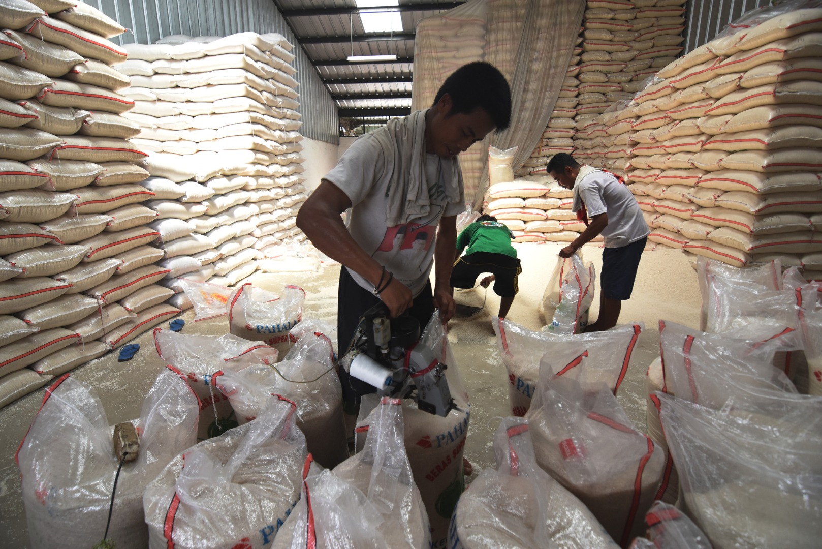 Pemprov Sumsel selalu surplus beras dan masuk kedalam lima besar daerah penghasil beras se Indonesia.