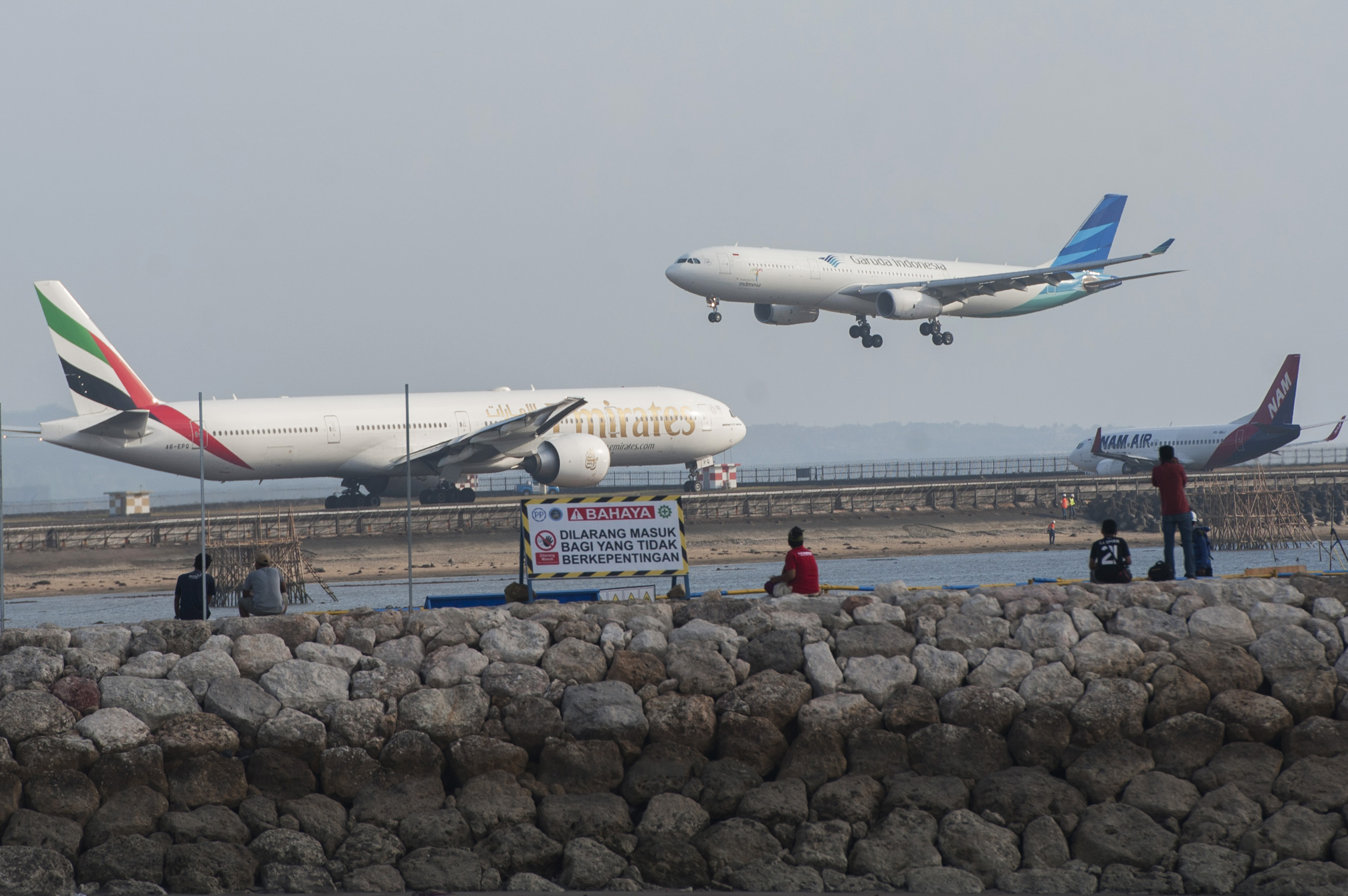Dihantam Pandemi, Sektor Penerbangan Harus Tetap Jalan