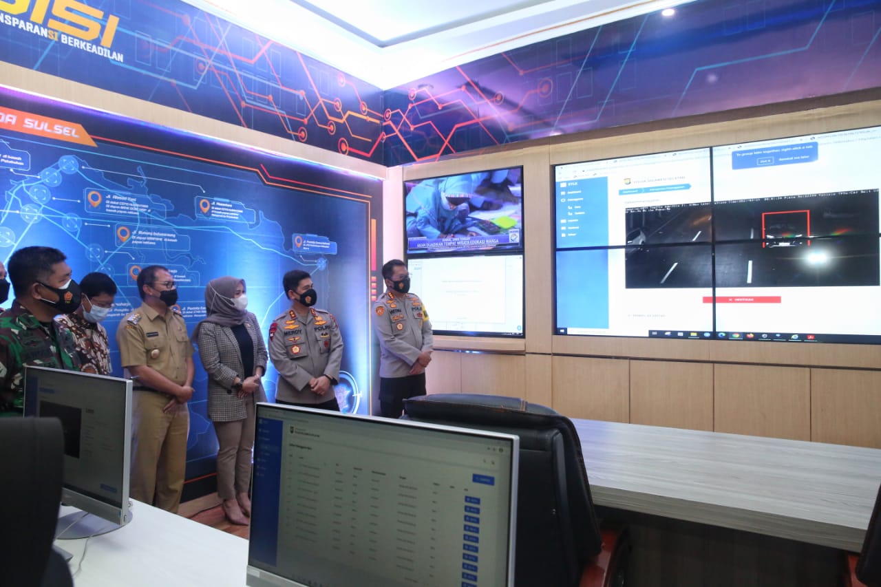 Polrestabes Makassar mulai menerapkan tilang elekronik, Selasa (23/3/2021)