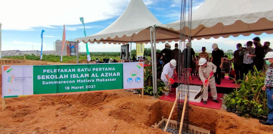 Peletakan batu pertama pembangunan Sekolah Islam Al-Azhar di Summarecon Mutiara Makassar