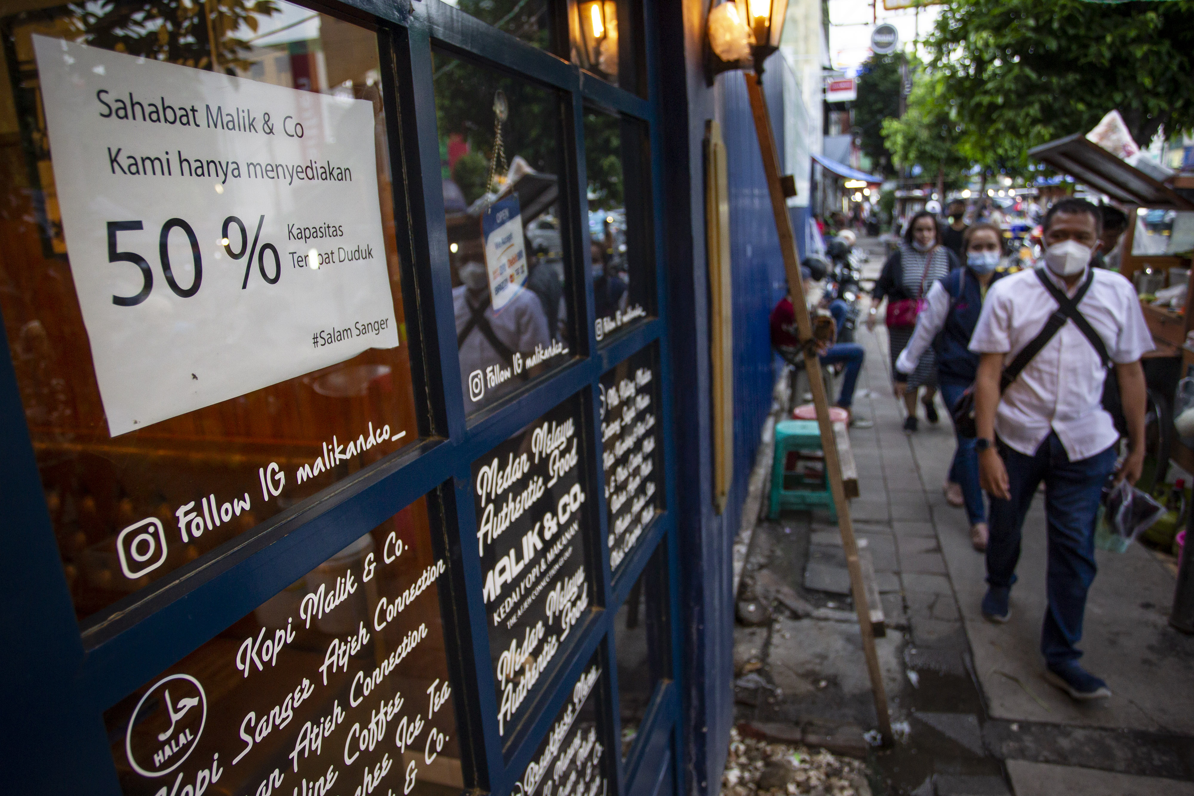 Pembatasan pengunjung restoran dan kafe selama PPKM Mikro