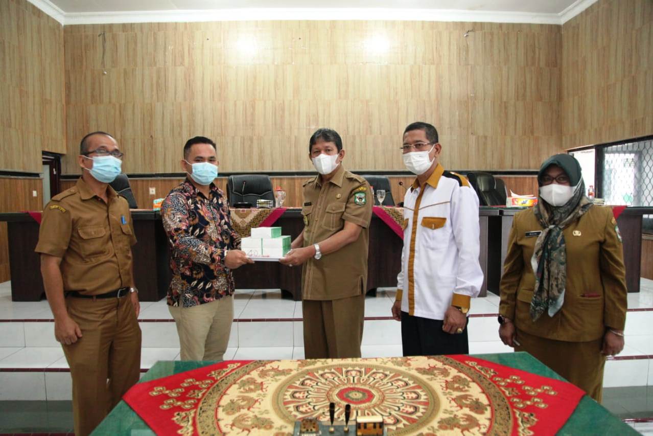 Cegah Covid-19, KPU Pematangsiantar Hibahkan 575 Unit Thermo Gun