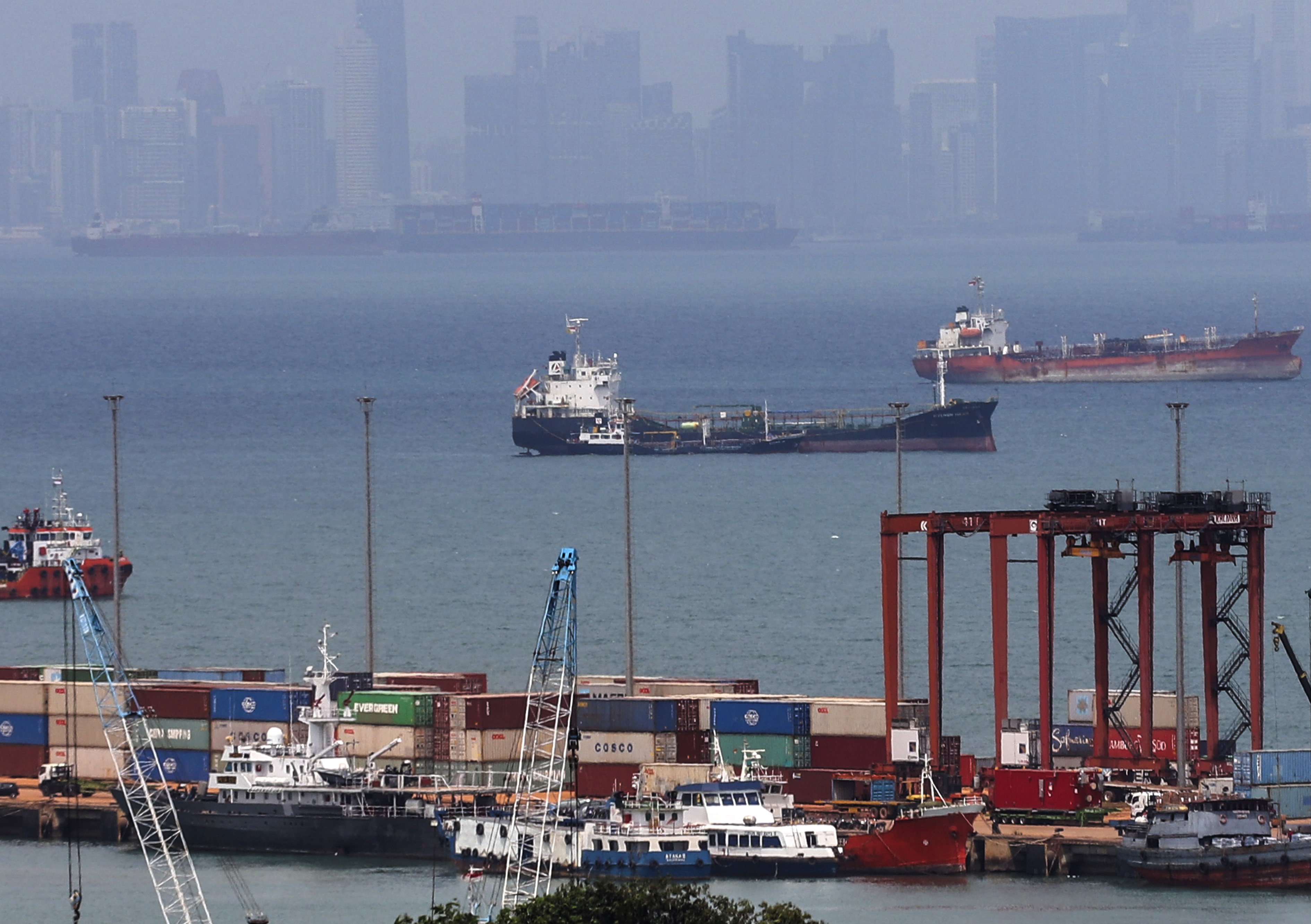 Tol Laut dan NLE Bantu Turunkan Biaya Logistik di Indonesia