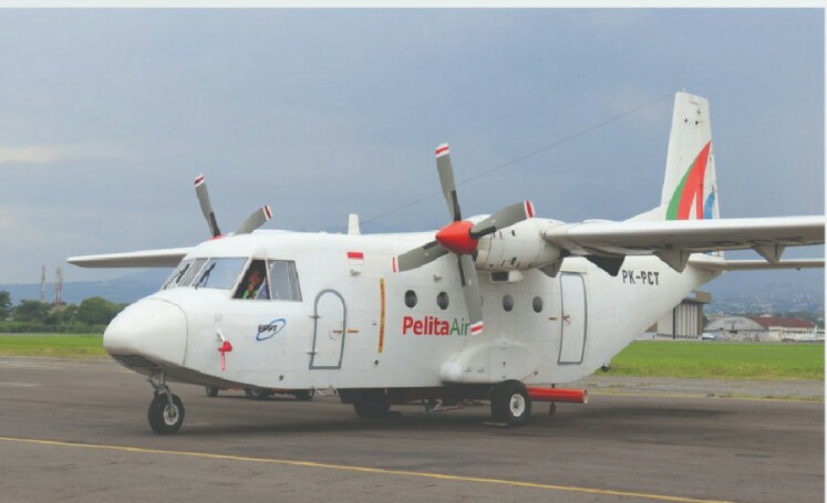 Pesawat CASA 212-200 registrasi PK-PCT milik PT Pelita Air Service digunakan untuk operasi TMC di Waduk Kaskade Citarum.