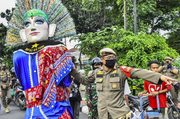 Pengamen Ondel-Ondel Ditertibkan, Ini Alasannya