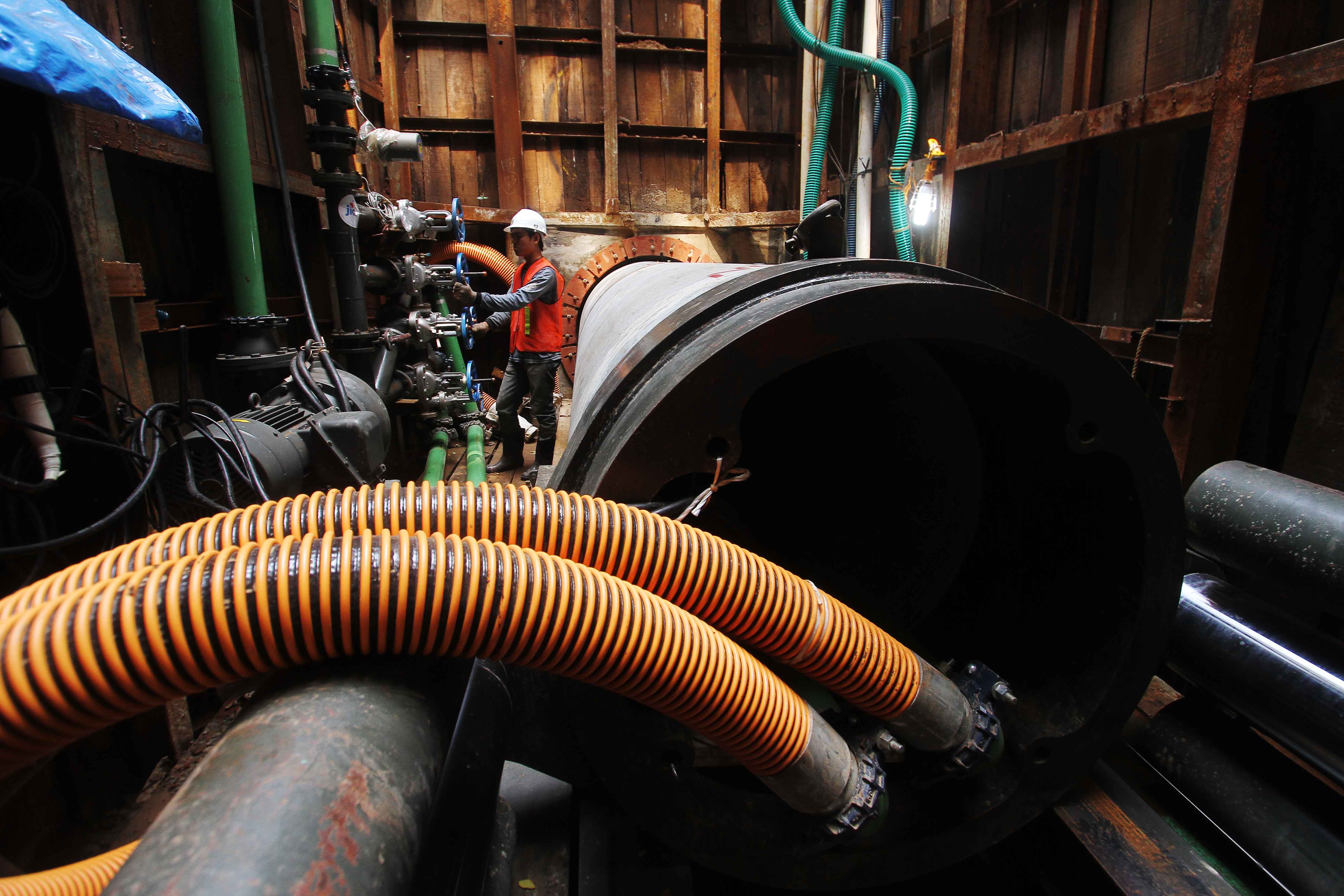 Pipa jaringa air limbah. 