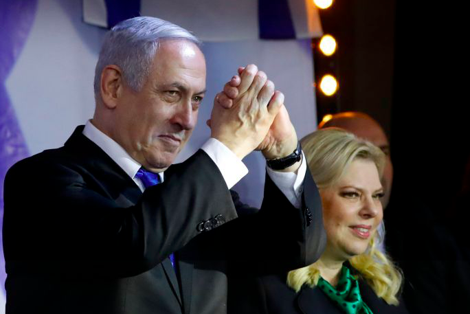 Israel Mulai Buka Pembatasan Covid-19