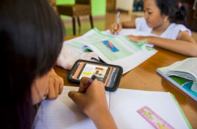 Ilustrasi Pendidikan Daring.