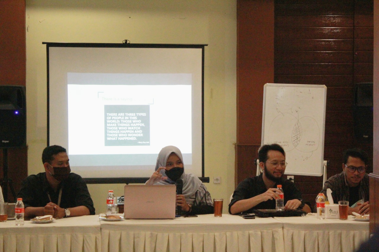 Diskusi mengenai Sociopreneur