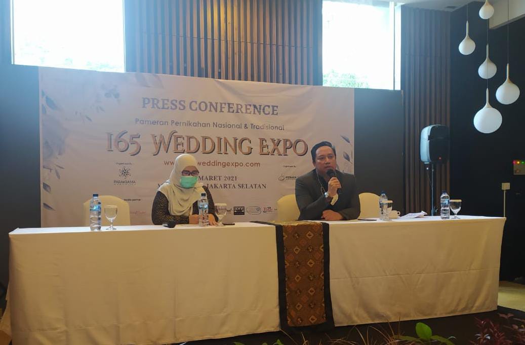 Tommy Yoewono, CEO Parakrama Organizer, saat memberi keterangan tentang pameran pesta pernikahan yang akan digelar.